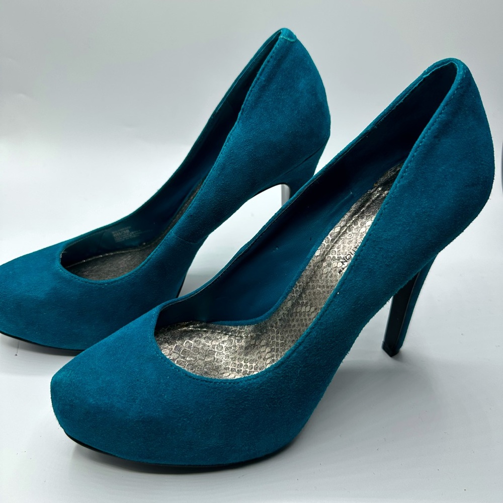 BCBG Women’s Teal Suede Platform Heels - Size 8